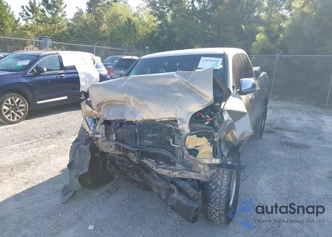 2005 Toyota Tundra Sr5 V8 z USA, uszkodzony, nr VIN 5TBET34155S497965